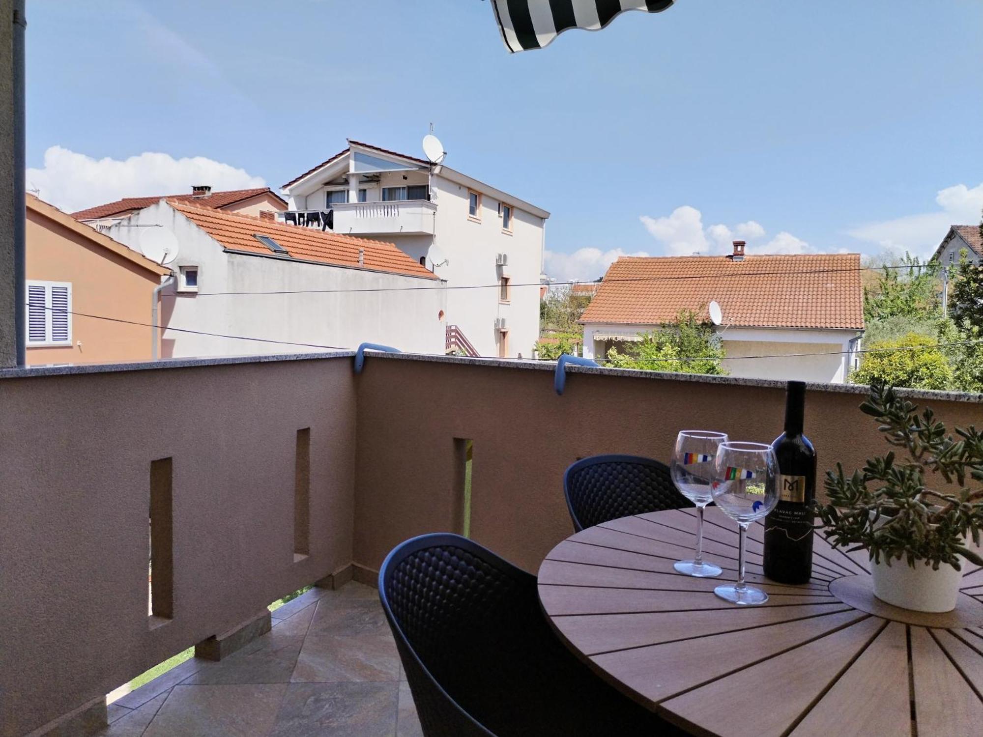 Family Apartment B&B Biograd Na Moru Eksteriør billede
